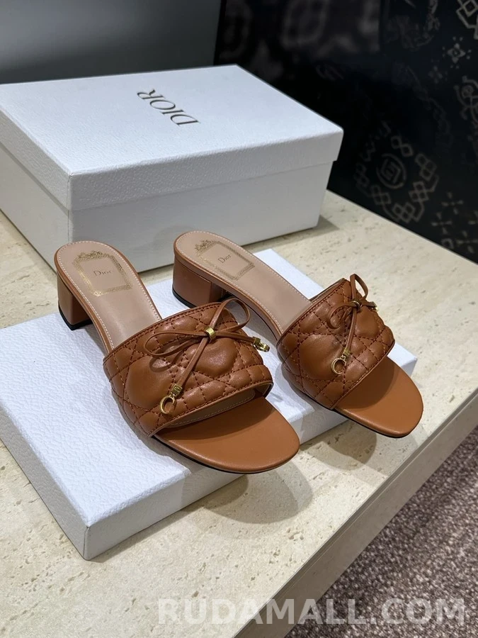 디올 디올 까나쥬 퀼팅 리본 블록힐 뮬 상세 이미지