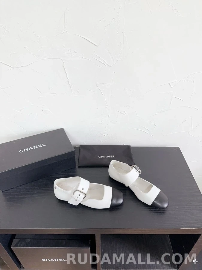 샤넬 샤넬 투톤 캡토 버클 플랫 슈즈 상세 이미지