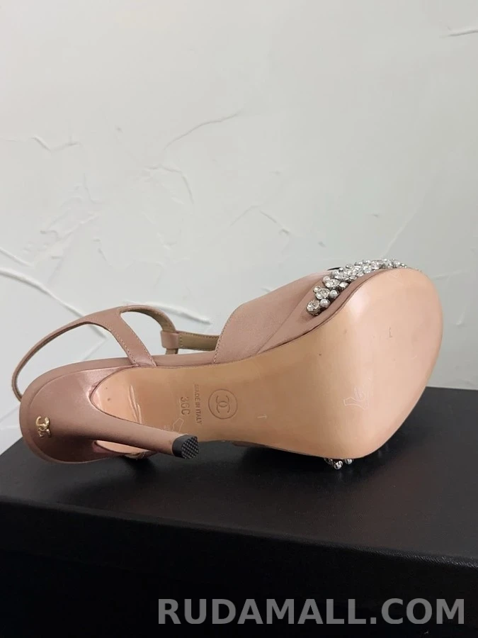 샤넬 샤넬 T스트랩 캡토 크리스탈 힐 상세 이미지