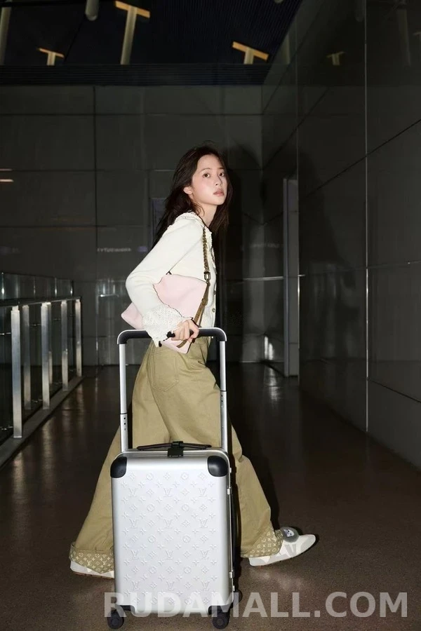 루이비통 루이비통 모노그램 롤업 와이드 데님 팬츠 상세 이미지