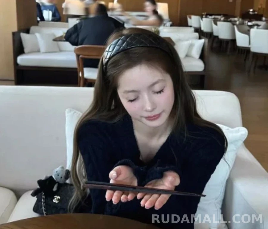 샤넬 샤넬 퀼팅 더블C 헤어밴드 상세 이미지