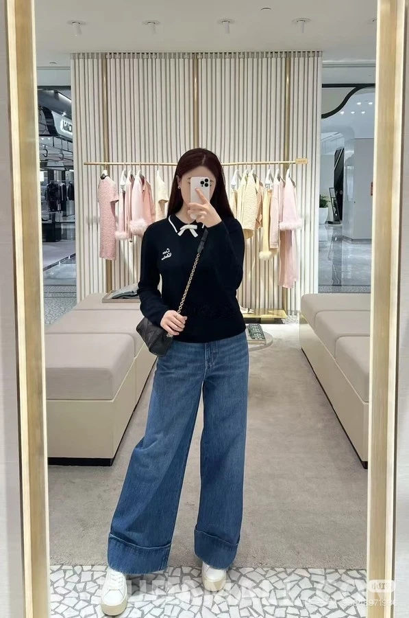 발렌티노 발렌티노 V 로고 와이드 크롭 데님 팬츠 상세 이미지