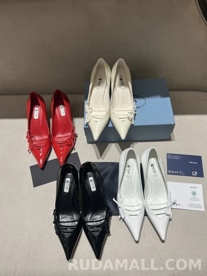 프라다 프라다 스웨이드 레이스업 펌프스 상세 이미지