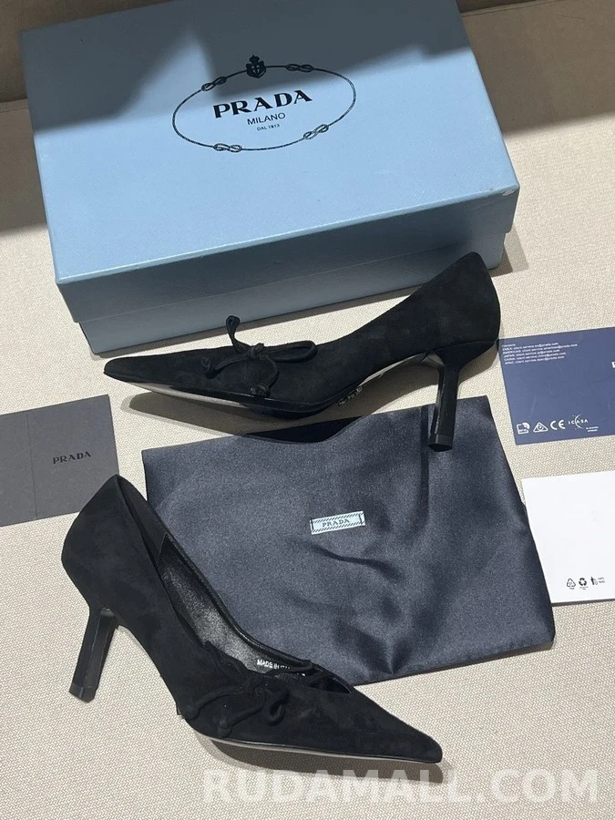 프라다 프라다 스웨이드 레이스업 펌프스 상세 이미지