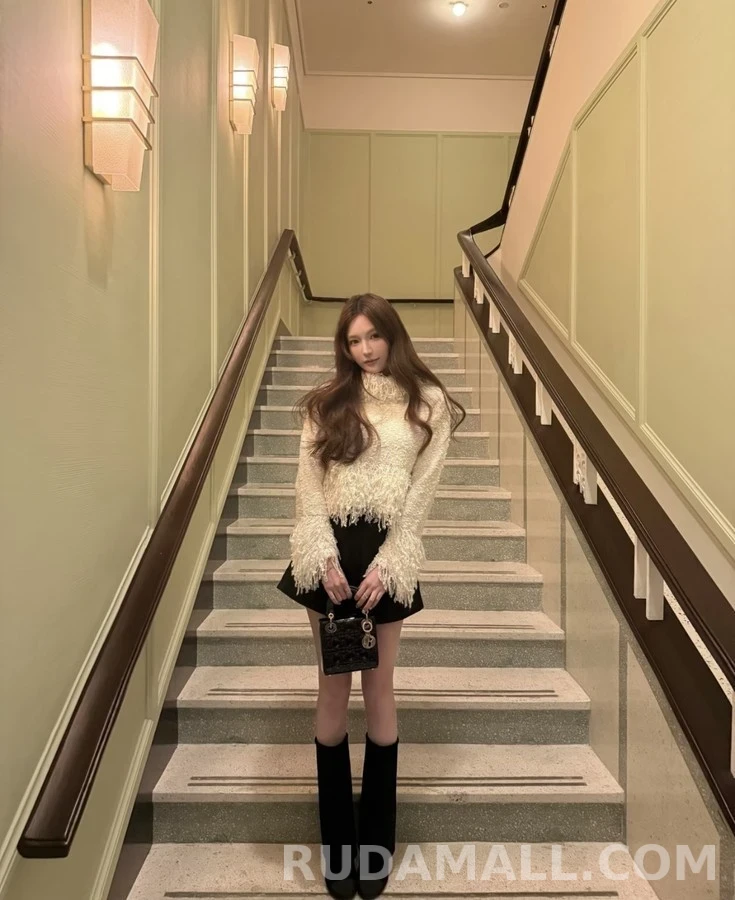 샤넬 샤넬 스웨이드 펄 로고 캡토 부츠 상세 이미지