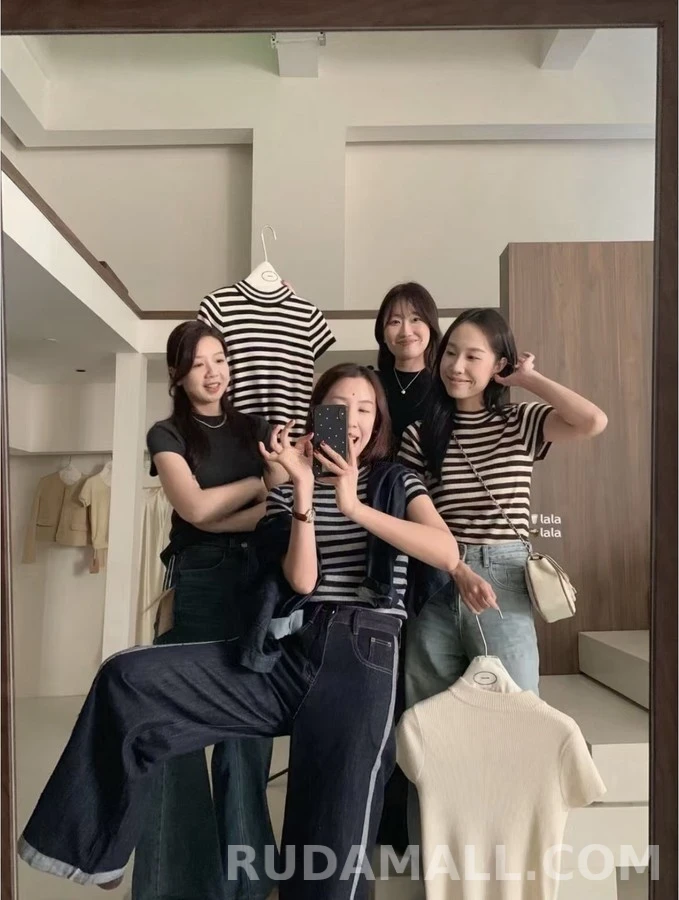 브루넬로 쿠치넬리 브루넬로 쿠치넬리 비즈 디테일 데님 와이드 팬츠 상세 이미지