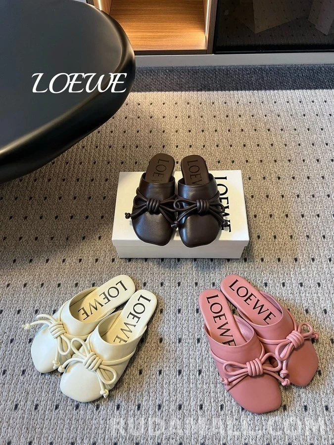 로에베 로에베 노트 디테일 뮬 상세 이미지