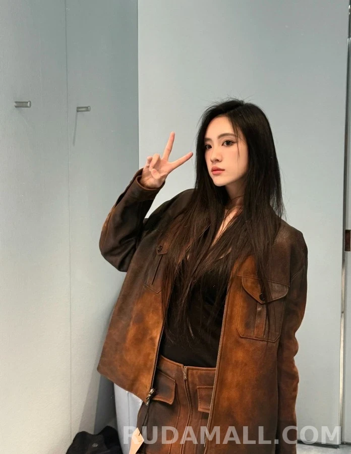 미우미우 미우미우 디스트로이드 레더 플랩 포켓 미니 스커트 상세 이미지