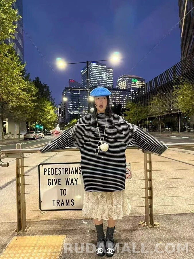 샤넬 샤넬 빅 로고 퀼팅 메리 제인 플랫 상세 이미지