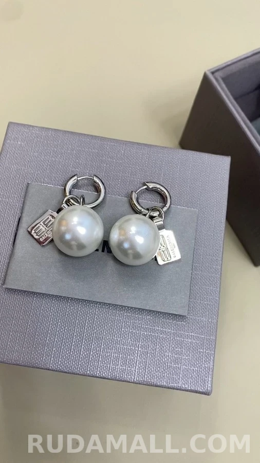 발렌시아가 발렌시아가 로고 펄 드롭 귀걸이 상세 이미지