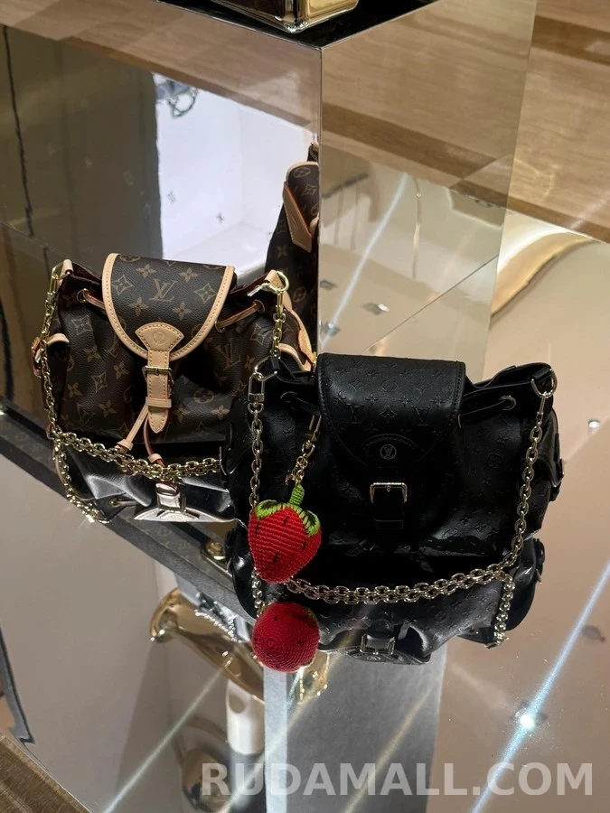 루이비통 루이비통 크로셰 딸기 키링 상세 이미지