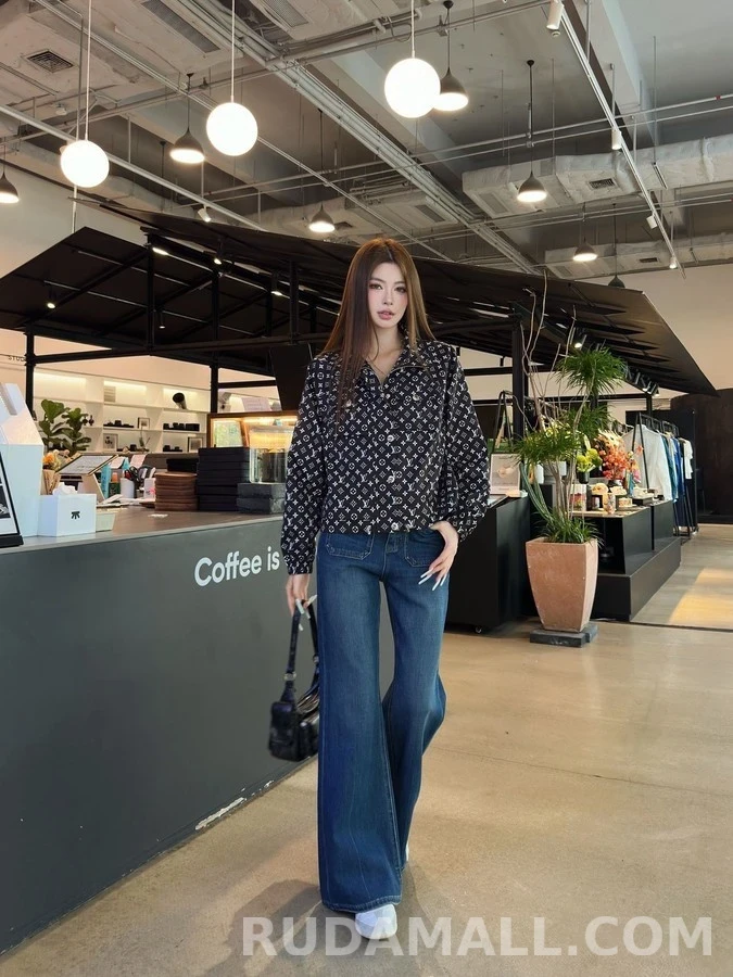 루이비통 루이비통 모노그램 프린트 자켓 상세 이미지
