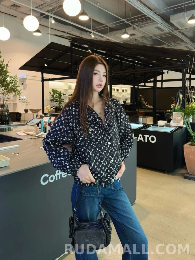 루이비통 루이비통 모노그램 프린트 자켓 상세 이미지