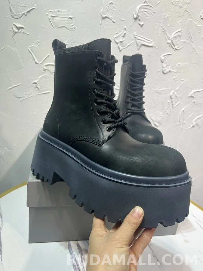발렌시아가 발렌시아가 스트라이크 부츠 상세 이미지