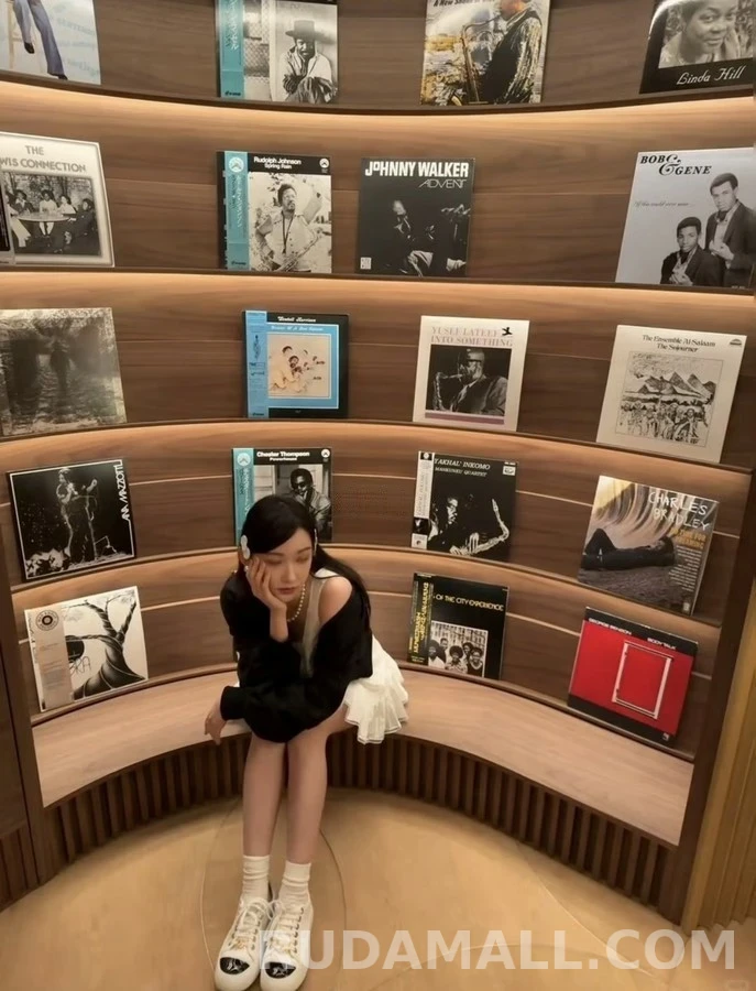 샤넬 샤넬 퀼팅 토캡 스니커즈 상세 이미지