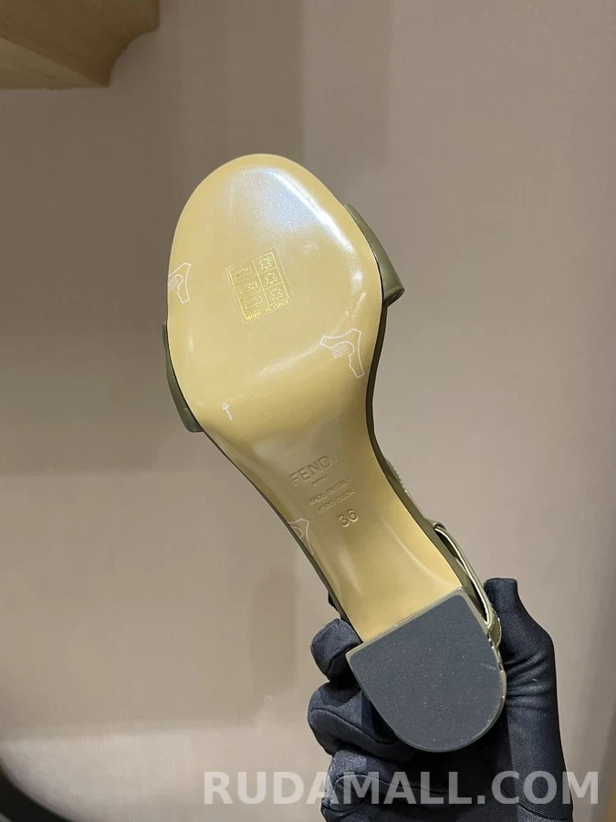 펜디 펜디 모노그램 블록힐 샌들 상세 이미지