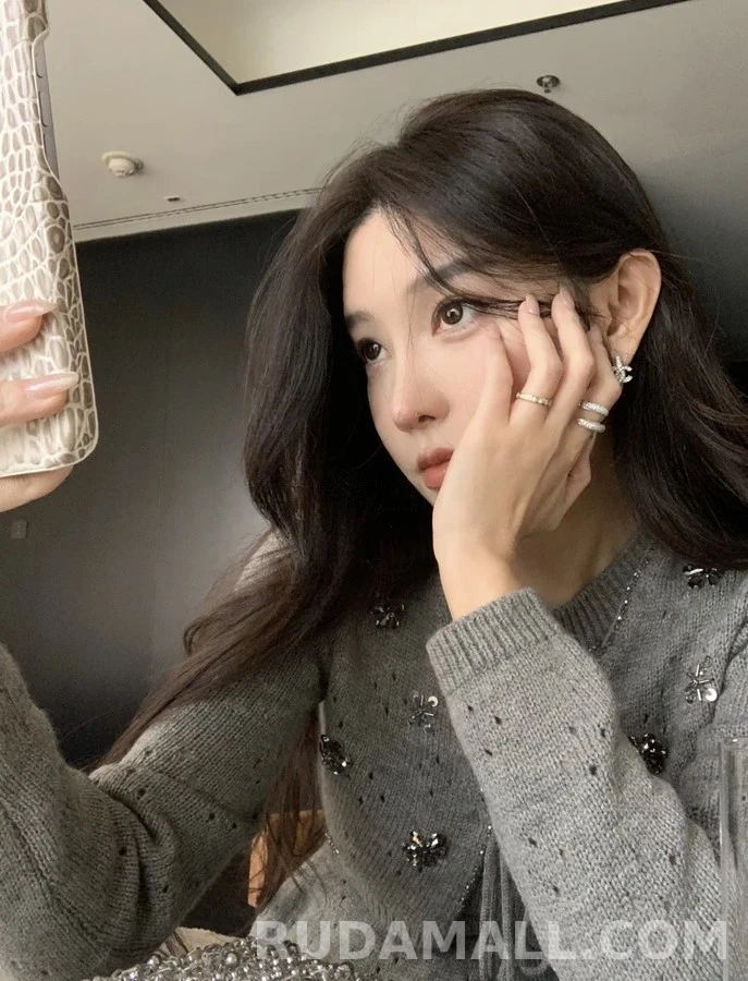 샤넬 샤넬 큐빅 더블 C 귀걸이 상세 이미지