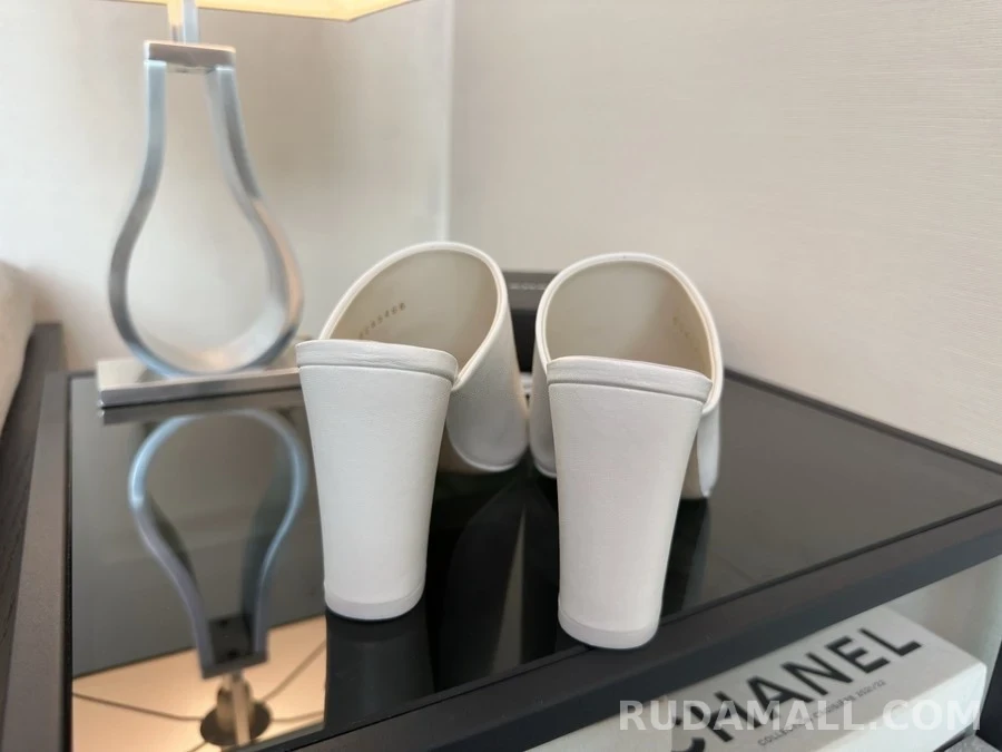 샤넬 샤넬 로고 블록힐 뮬 상세 이미지