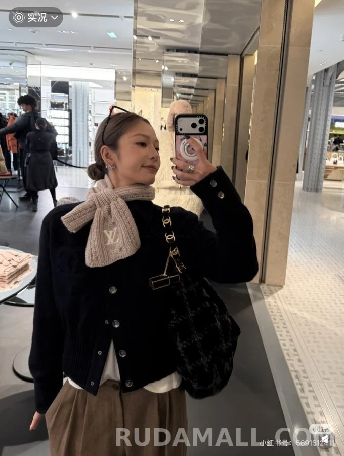 루이비통 루이비통 미니 케이블 머플러 상세 이미지