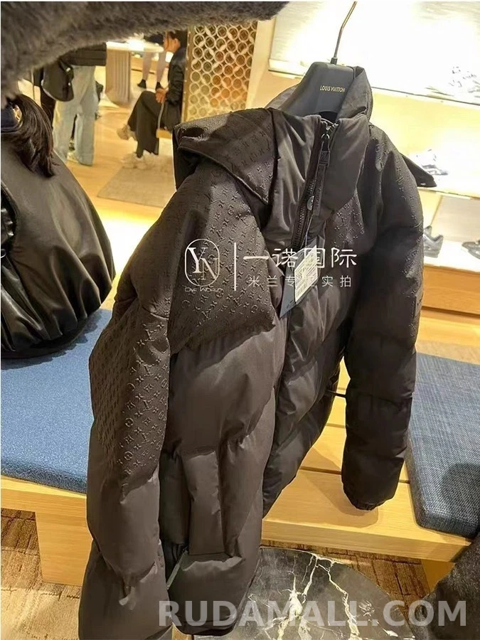 루이비통 루이비통 모노그램 패딩 상세 이미지