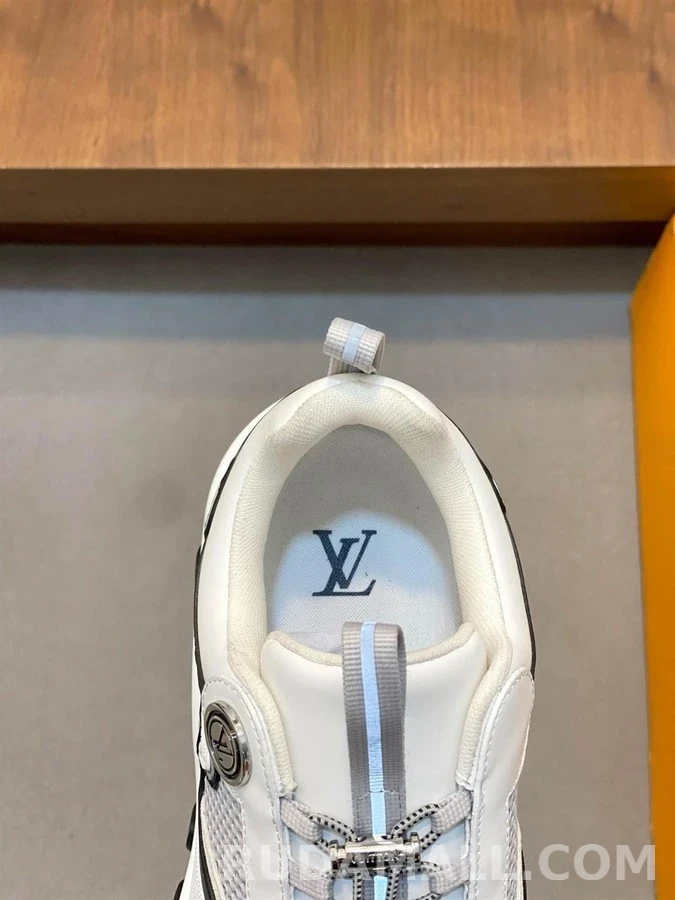 루이비통 루이비통 LV 러시 스니커즈 상세 이미지