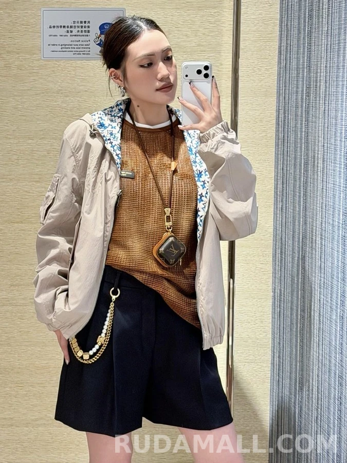 루이비통 루이비통 모노그램 양면 방풍 자켓 상세 이미지