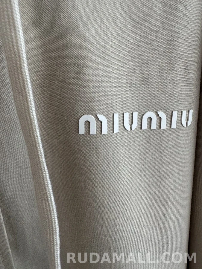 미우미우 미우미우 라이트 후드 롱집업 상세 이미지