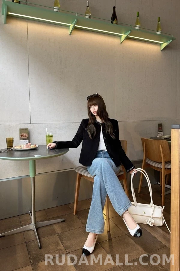 샤넬 샤넬 코듀로이 트림 라운드넥 자켓 상세 이미지
