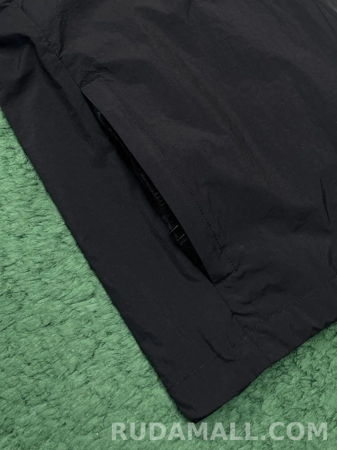 버버리 버버리 하트 기사 로고 나일론 후드 집업 상세 이미지