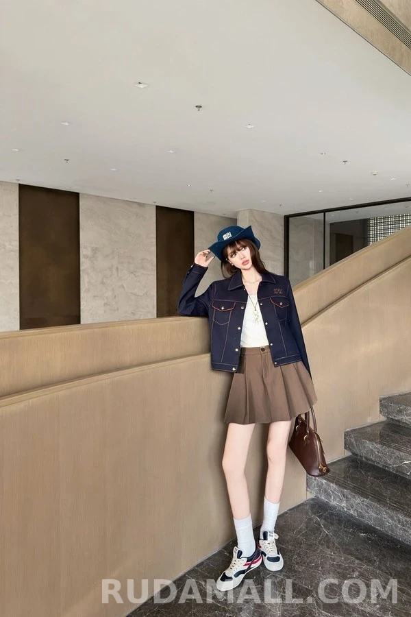 미우미우 미우미우 레터링 자수 플랩 포켓 자켓 상세 이미지