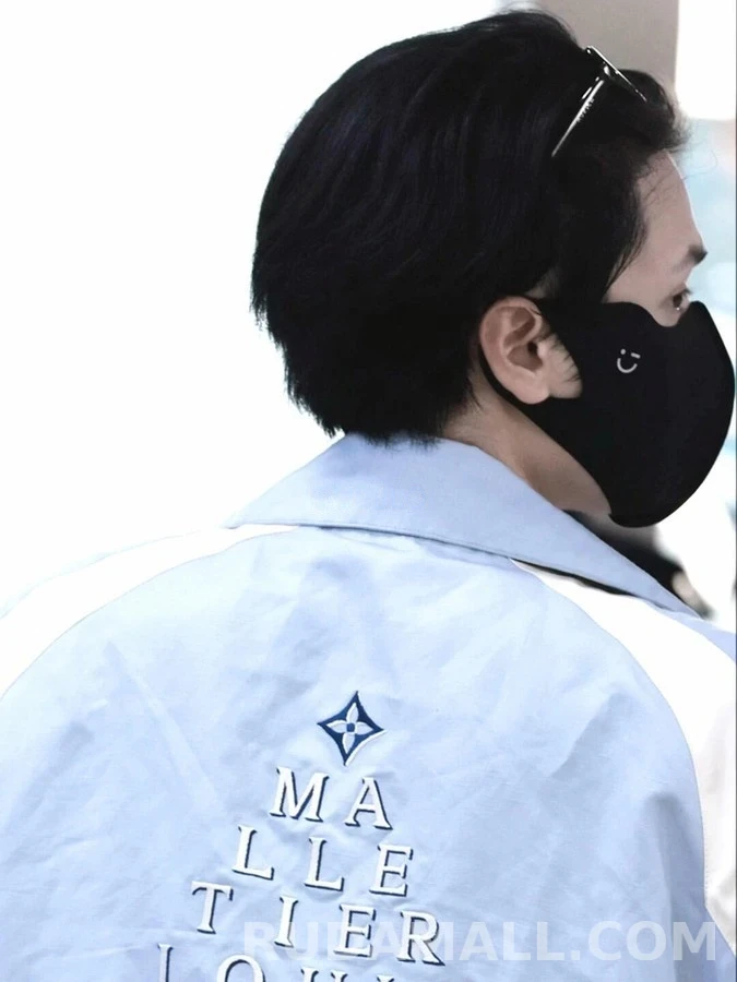 루이비통 루이비통 컬러 블록 레터링 실크 혼방 자켓 상세 이미지