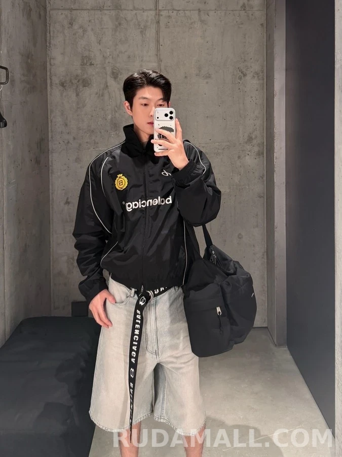 발렌시아가 발렌시아가 사커 넘버링 트랙 자켓 상세 이미지