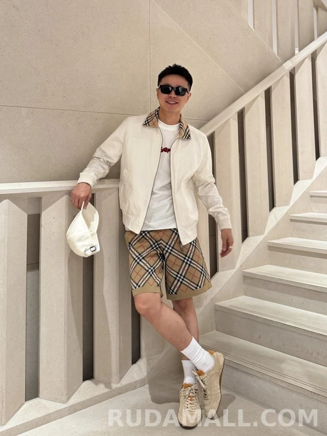 버버리 버버리 체크 카라 자수 해링턴 자켓 상세 이미지