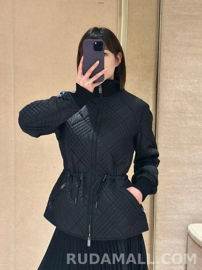 버버리 버버리 다이아몬드 퀼팅 스탠드넥 드로스트링 자켓 상세 이미지