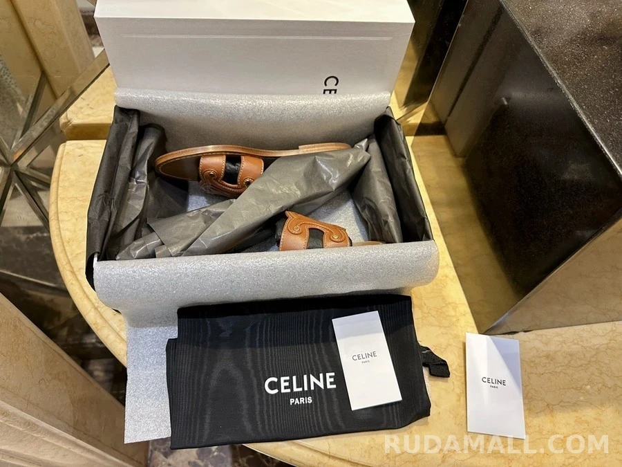 셀린느 셀린느 카프스킨 트리옹프 뮬 상세 이미지