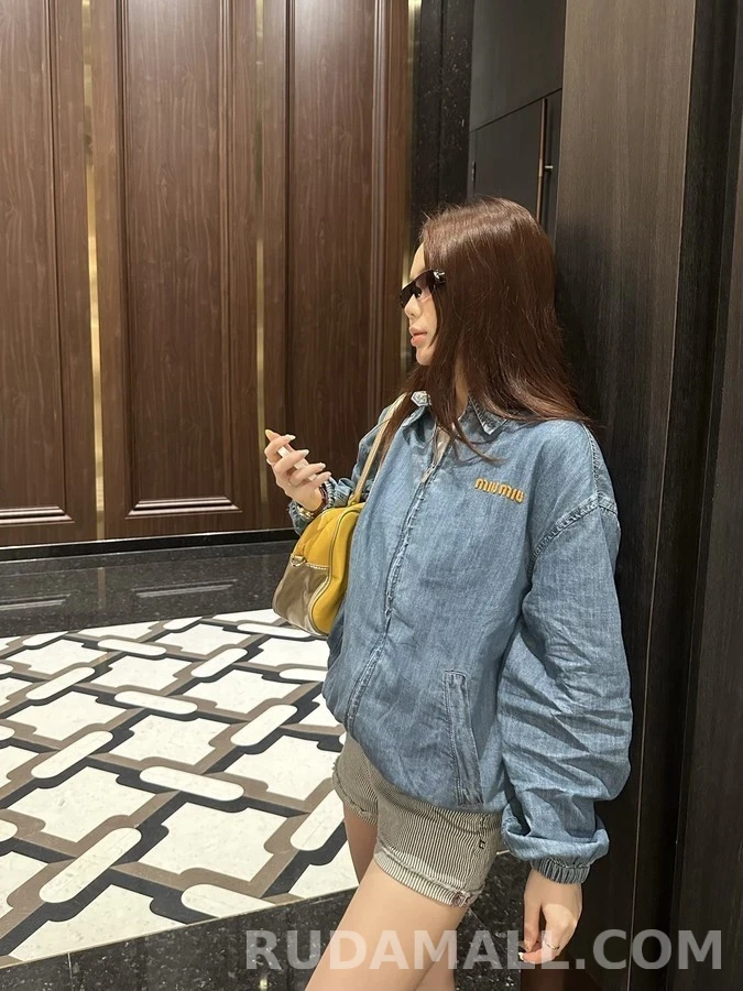 미우미우 미우미우 자수 로고 데님 자켓 상세 이미지