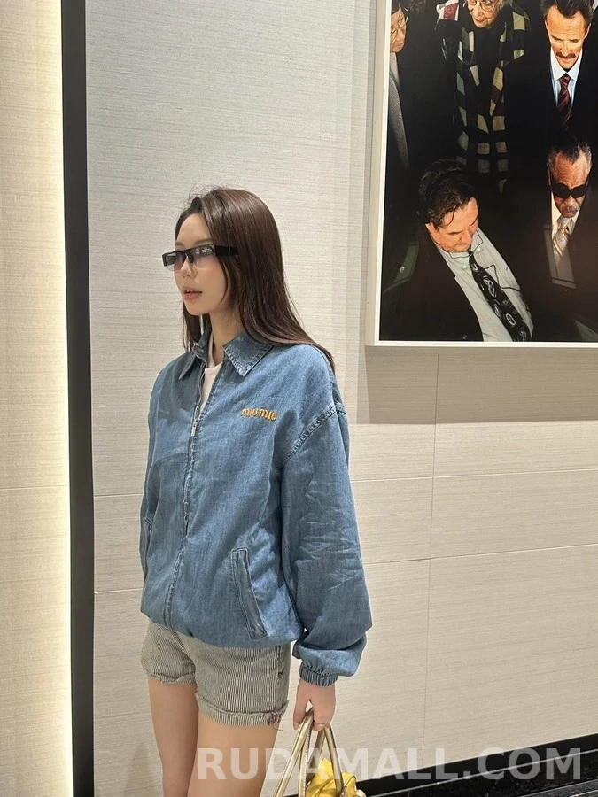 미우미우 미우미우 자수 로고 데님 자켓 상세 이미지