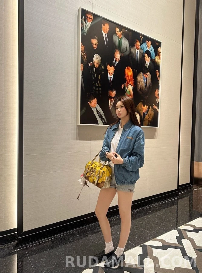 미우미우 미우미우 자수 로고 데님 자켓 상세 이미지