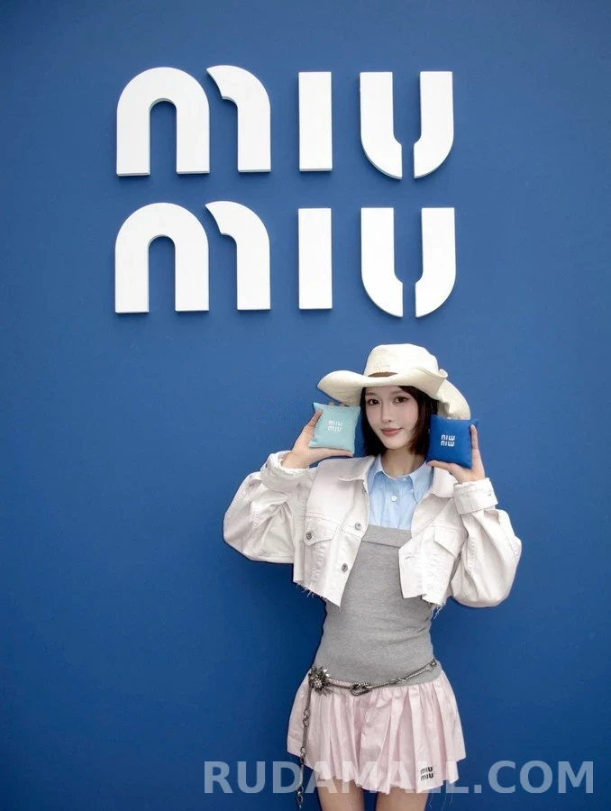 미우미우 미우미우 로고 자수 크롭 데님 자켓 상세 이미지