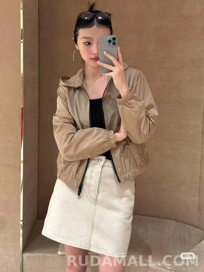 버버리 버버리 전투마 로고 후드 집업 상세 이미지