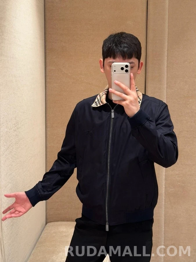 버버리 버버리 체크 칼라 자수 해링턴 자켓 상세 이미지