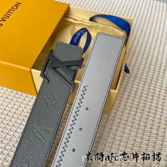 루이비통 루이비통 이니셜 컬러 블록 리버시블 벨트 상세 이미지