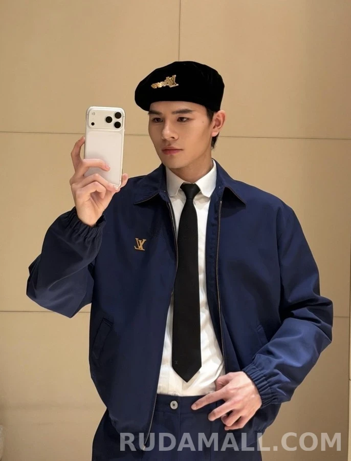 루이비통 루이비통 로고 가죽 자켓 상세 이미지