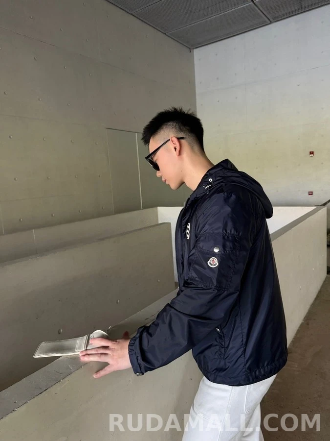 몽클레어 몽클레어 후드 바람막이 상세 이미지