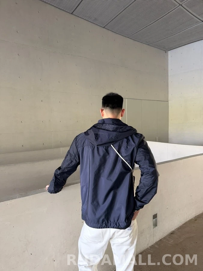 몽클레어 몽클레어 후드 바람막이 상세 이미지