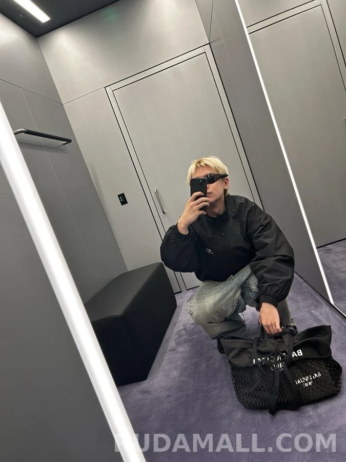 발렌시아가 발렌시아가 테크니컬 트랙수트 자켓 상세 이미지