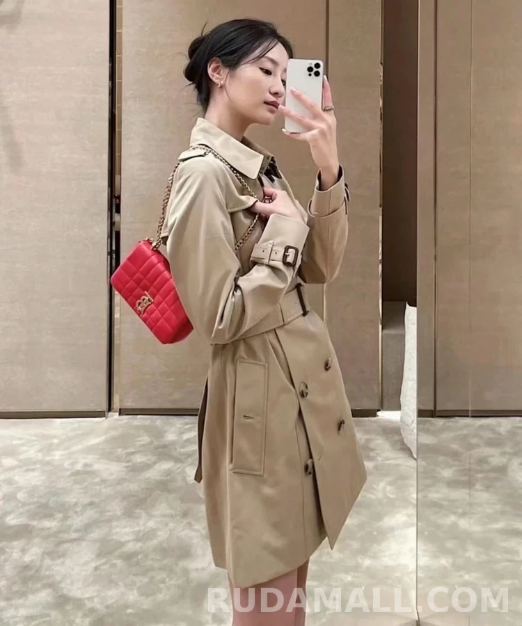 버버리 버버리 켄싱턴 쇼트 트렌치 코트 상세 이미지