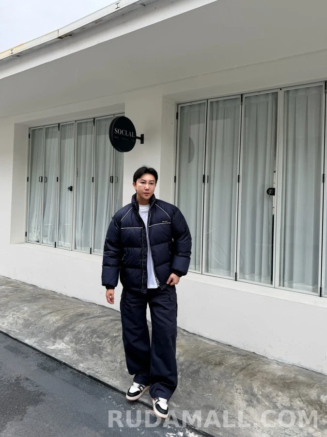 미우미우 미우미우 나일론 패딩 다운 재킷 상세 이미지